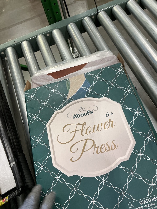 Photo 1 of *USED*
Aboofx Flower Press Kit, Craft Kits 15.7" x 11.8" 6 Layers Wooden Flower Pressing Kit for Crafts Pressed Flowers and Plant for DIY Art, Preservation for Bookmark Frame Wedding Drying Kits