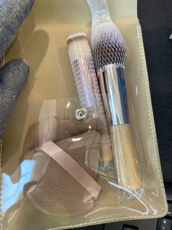 Photo 1 of ***MISSING PIECES*** BS-MALL Travel Makeup Brushes Premium Synthetic Foundation Powder Concealers Eye Shadows 7 PCS with Triangle Puff & Storage Bag (Bamboo)