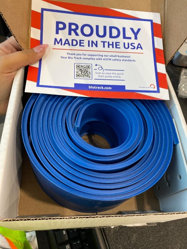 Photo 1 of *MINOR DAMAGE - USED*
Blu Track® Classic 15-Foot Race Track Starter Set