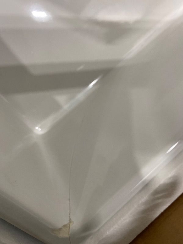 Photo 1 of ***MAJOR DAMAGE*** Elkay Fireclay SWUF28179WH Single Bowl Farmhouse Sink , White , 30 Inch
