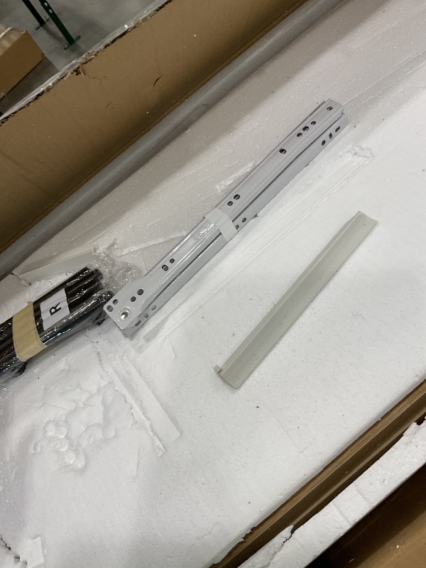 Photo 1 of ***MISSING USER MANUAL*** *UNTESTED*
Garvee Fluted Dresser for Bedroom with 5 Drawers, 42.9 in Tall Chest of Large Drawers with Large Clothes Storage Cabinet, Wood Dresser, TV Stand for Bedroom, Nursery, Living Room, Hallway
