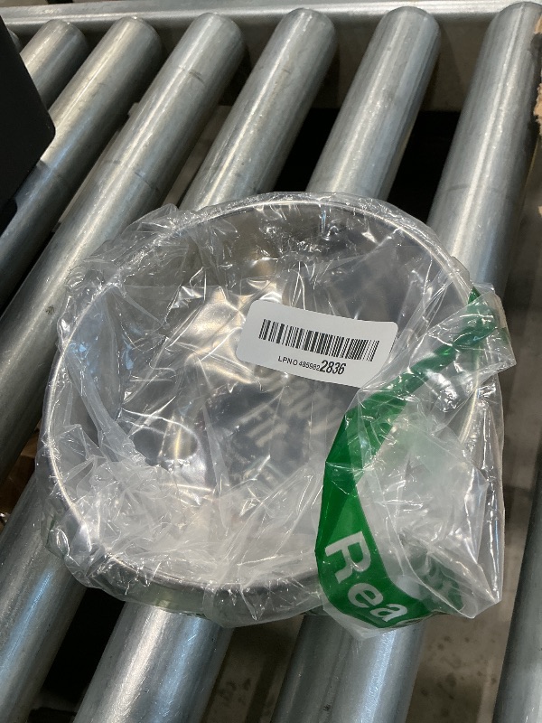 Photo 1 of **MISSING HARDWARE**
MidWest Homes for Pets Snap'y Fit Stainless Steel Food or Water Bowl, Holds 1 Quart, Mounts to Wire Crates, No-Tip Design, Rust-Resistant, for Dogs and Cats
