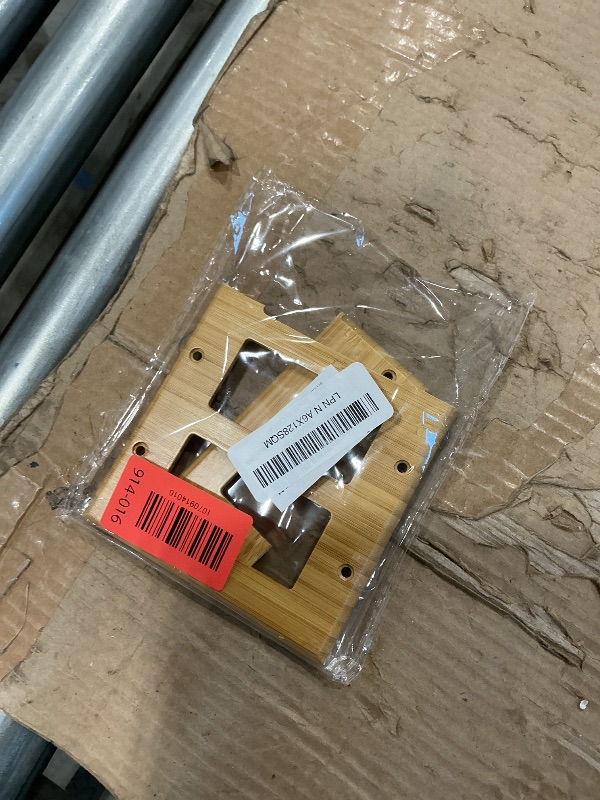 Photo 1 of 1 Pcs Solid Wood Triple Rocker Light Switch Plate Bamboo Light Switch Cover Quality Raw Wooden Switch Plates And Outlet Covers Decorative Wall Outlet Cover