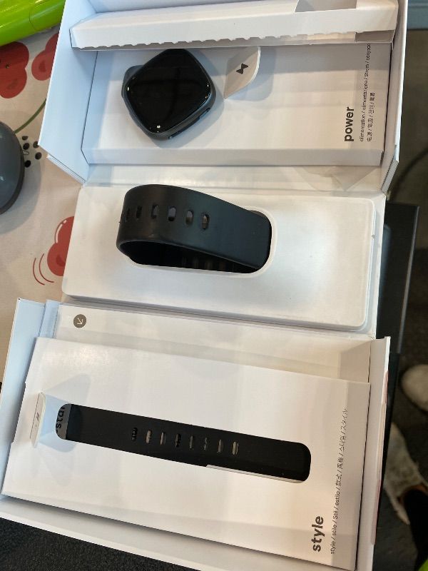 Photo 1 of *MISSING PARTS*
Fitbit Versa 4 Fitness Smartwatch with Daily Readiness, GPS, 24/7 Heart Rate, 40+ Exercise Modes, Sleep Tracking and more, Black/Graphite, One Size (S & L Bands Included)