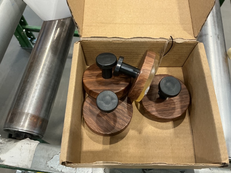 Photo 1 of 2025 New Waterproof Wood Grain Coat Hook,Dark Walnut Wood Suction Cup Hooks Mounted Stick on Hanging,Suction Cup Decorative Towel Hooks for Hanging Hats Robe Clothes Keys Bags Jackets 5Pack