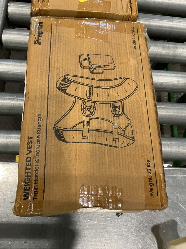 Photo 1 of ***PINK*** Fragraim Weighted Vest for Women Men - 22lb Weight Vest with Reflective Stripe, Detachable Phone Pouch, Ideal for Walking, Strength Training, Running, Workout, Cardio and Weight Loss