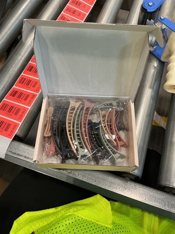 Photo 1 of 15 PCS Flat Claw Clips, 5 Colors Flat Hair Clips 3 Sizes Hair Claws for Women Girls Accessories Barrettes for thick Thin Hair