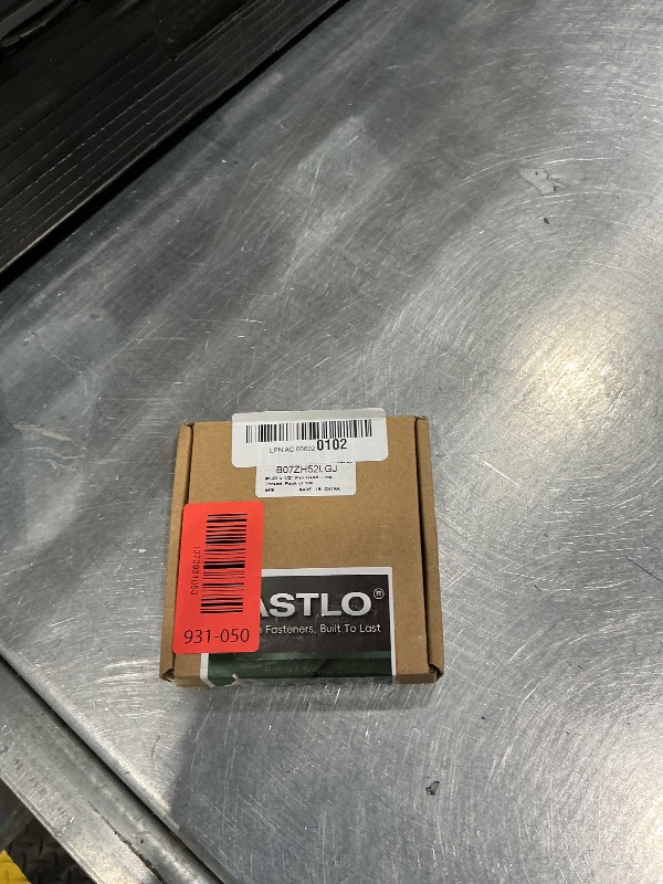 Photo 1 of #6-32 x 1/2" Pan Head Machine Screw, Phillips Drive, 304 Stainless Steel 18-8, Bright Finish, Fully Machine Thread, 100 Pcs