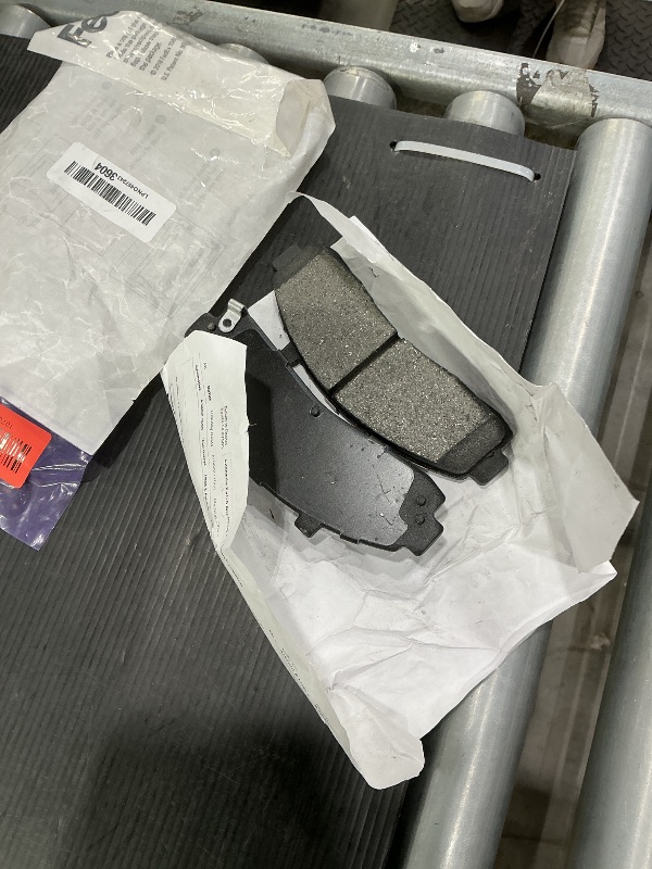 Photo 1 of ***SEE CLERK COMMENTS*** BOSCH BC652 QuietCast Premium Ceramic Disc Brake Pad Set - Compatible with Select Ford Explorer, Ranger; Mazda B2300, B2500, B3000, B4000; Mercury Mountaineer; FRONT