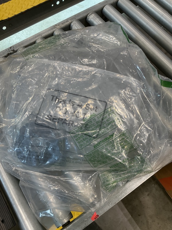 Photo 1 of *Missing Parts - ONLY 2 Panels*
Reallnaive Large Magnetic Thermal Insulated Door Curtain 72"x80", Screen Size 74"x81", Thicken Made of Oxford and Cotton Insulated Curtain for Winter Sliding, Patio and French Doors, Grey, Minimalism