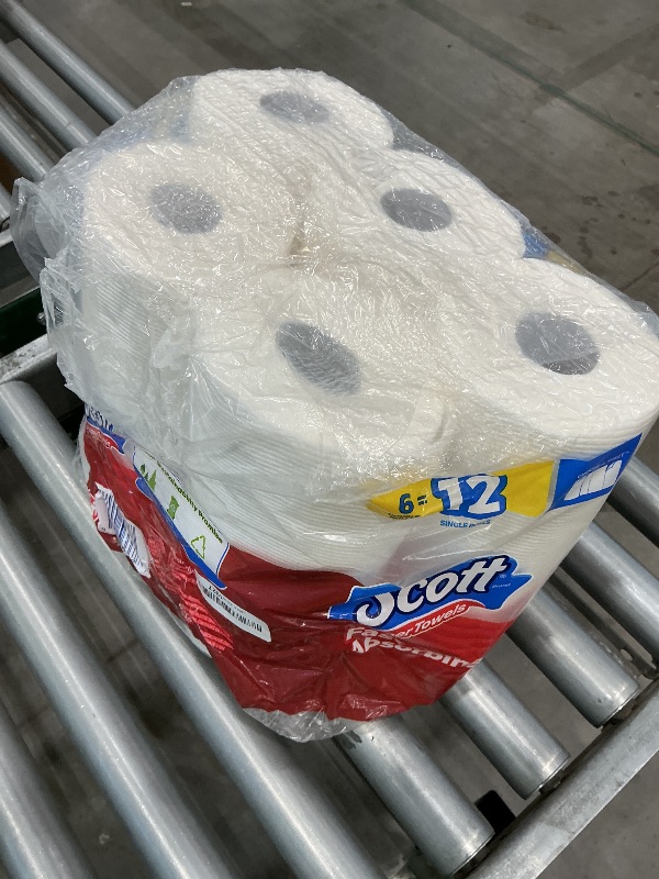 Photo 1 of ***SEE CLERK COMMENTS*** Scott Paper Towels, Choose-A-Sheet, 6 Double Rolls = 12 Regular Rolls (108 Sheets Per Roll)