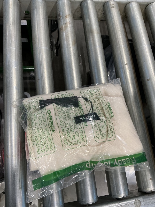 Photo 1 of *Minor Damaged*
NAADAM The Original Cashmere Crewneck Sweater, White, M