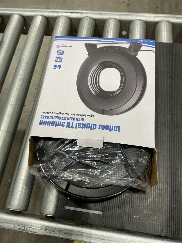 Photo 1 of 2025 TV Antenna Indoor for Local Channels, Antenna for Smart TV 360° Reception,Digital Antenna for Long Range Reception and All Smart/Old TVs, Supports 4K 1080P HD VHF UHF