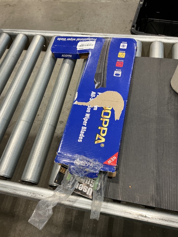 Photo 1 of 3 wipers Replacement for 2006-2011 Chevy chevrolet HHR, Windshield Wiper Blades Original Equipment Replacement - 18"/18"/11" (Set of 3) U/J HOOK