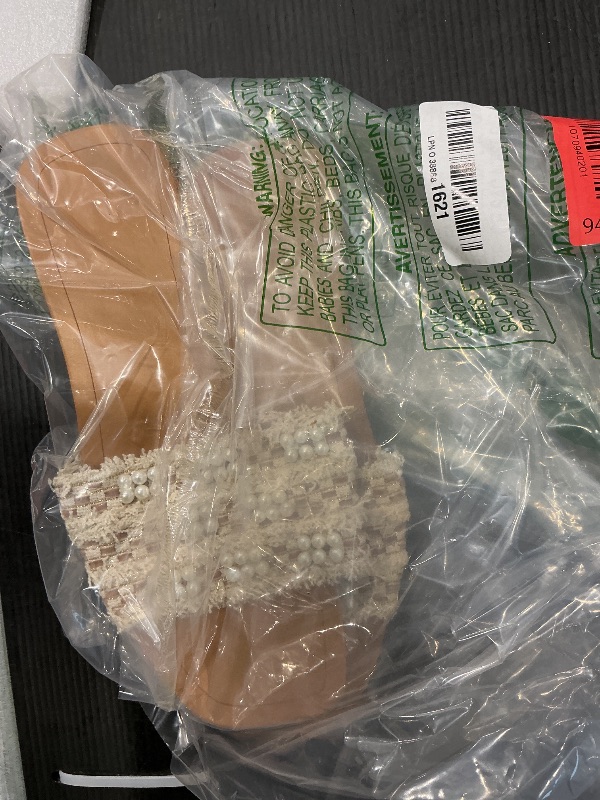 Photo 1 of *See Clerk Notes*
FITORY Women's Flat Sandals Fashion Square Open Toe Slides With Metal Chain Slippers for Summer Size 10 Gold