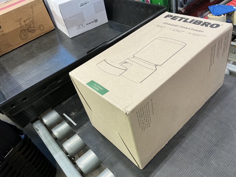 Photo 1 of *Untested*
PETLIBRO Automatic Cat Feeder, 5G WiFi Automatic Dog Food Dispenser with Freshness Preservation, 5L Timed Pet Feeder with Low Food Sensor, Up to 10 Meals Per Day, Granary Black