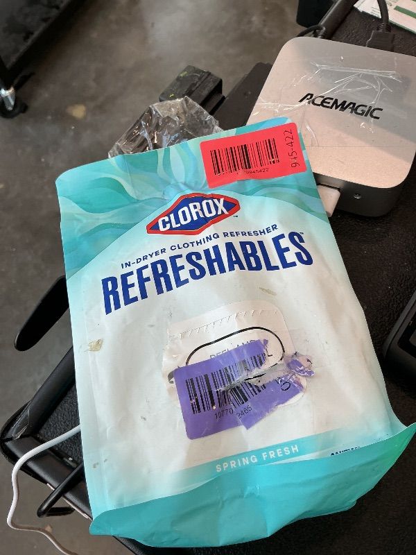 Photo 1 of [opened] Clorox Refreshables In Dryer Clothing Refresher, Spring Fresh, 30 Towelettes