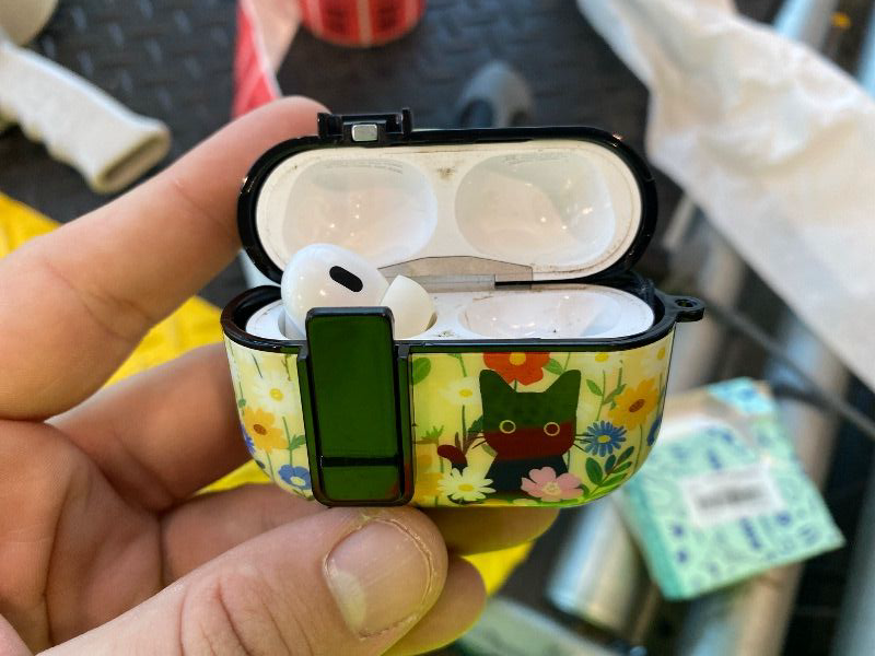 Photo 1 of [AIRPODS NOT INCLUDED, JUST FOR SHOW] Joyleop for Airpods Pro 3 Case - with Safety Lock Cute Women Girl Girly Asethetic Pretty Design Hard Shock Protective Cover with Keychain for Airpods Pro 3rd Gerneration 2025,Black Cat