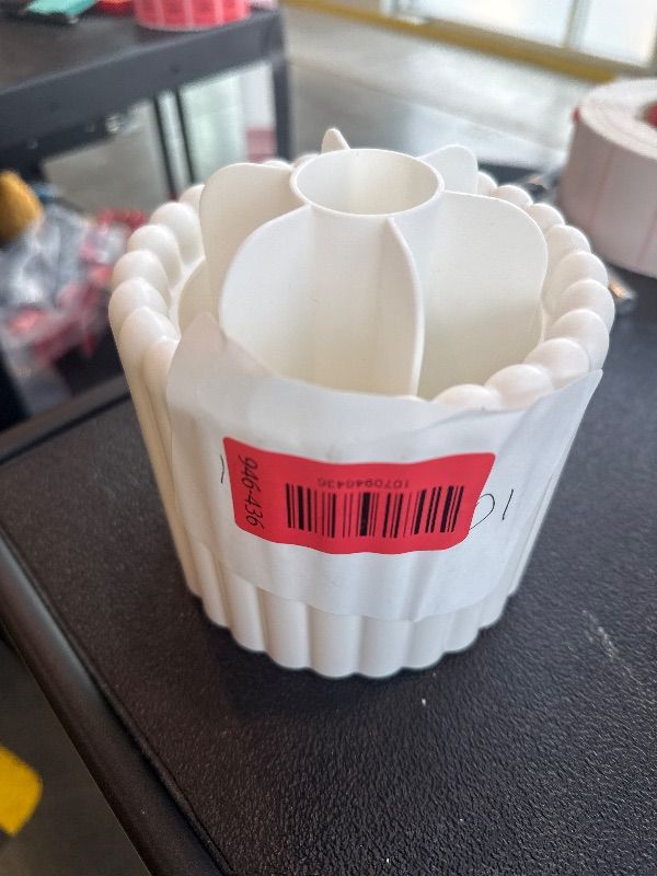 Photo 1 of **USED**
Anyoifax 360 Rotating Makeup Brush Holder 7 Slots Make Up Brush Organizer Removable Spinning Cosmetic Brushes Storage Pen Holder for Vanity, Dresser, Desk, White