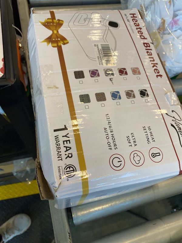 Photo 1 of **MISSING PARTS**
Homemate Heated Blanket Electric Throw - 50“x60“ Heating Blanket with 10 Fast Heat Levels 8 Hours Auto Off Soft Cozy Flannel Over-Heated Protection ETL Certification Keep Warming in Home