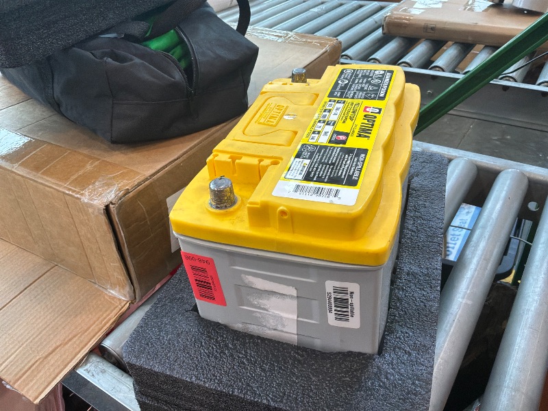 Photo 1 of [Doesn’t Accept Charge] OPTIMA® Batteries High Performance DH7 YELLOWTOP® Dual Purpose Sealed AGM Car, Truck and SUV Battery, 880 CCA, Maintenance Free, Versatile Mounting, BCI Group Size 94R