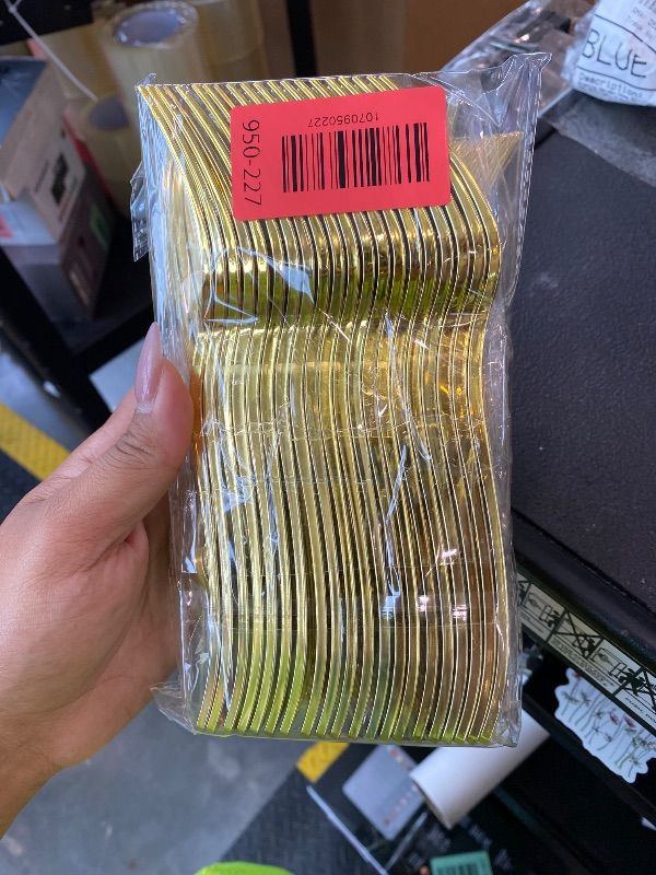 Photo 1 of **ONLY 60 Pcs**
N9R 72PCS Gold Plastic Forks, Solid, Durable and Heavy Duty Plastic Forks, Perfect Utensils for Parties, Thanksgiving, Christmas and Daily Use