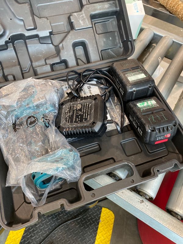 Photo 1 of **USED - MINOR DAMAGE**
Seesii 1000N.m (738ft-lbs) Cordless Impact Wrench High Torque,1/2" Brushless Impact Gun w/Two 4.0Ah Battery,Fast Charger, 5 Sockets & Storage Case, Electric Impact Wrench for Car Truck,WH760