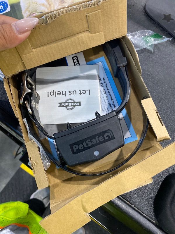 Photo 1 of *MISSING PARTS*
PetSafe Guardian GPS Connected Customizable Fence Add-A-Dog Collar - Rechargeable & Waterproof Adjustable Receiver Collar for GPS Fence - for Dogs 5lb+