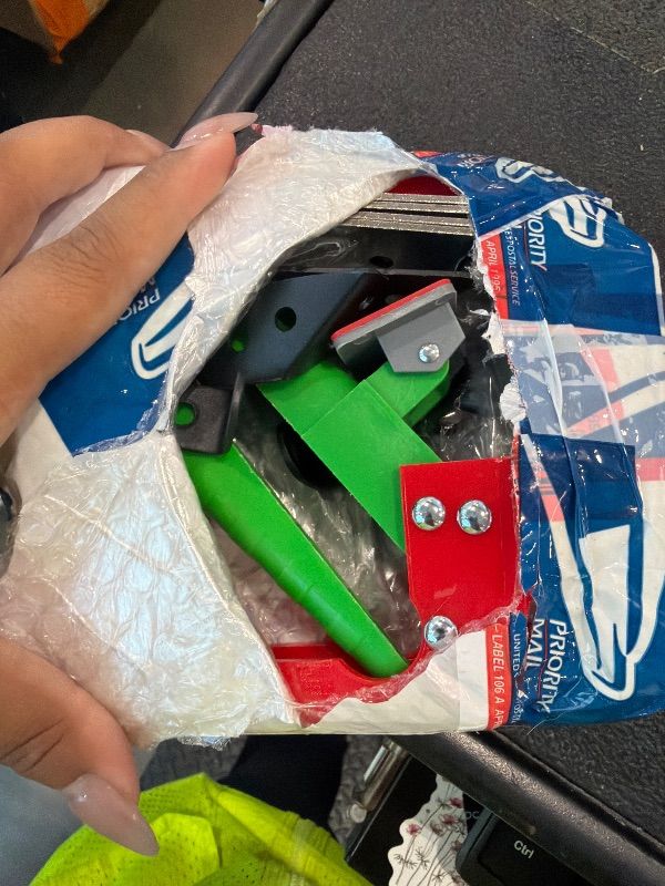Photo 1 of *MISSING PARTS*
Drawer Panel Installation Clamps 2 Pcs, Easy-to-Use Drawer Fixing Clips for Secure Drawer Front Assembly, Drawer Installation Tools