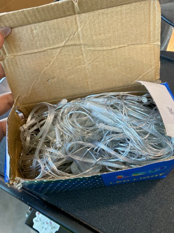 Photo 1 of *UNTESTED*
Christmas Net Lights Outdoor Mesh Lights 200 LED Net Mesh String Lights Plug in 9.8ft x 6.6ft Fairy Lights W/8 Modes Waterproof Lights for bushes,shrubs,Indoor,Christmas Tree,Halloween Decorations