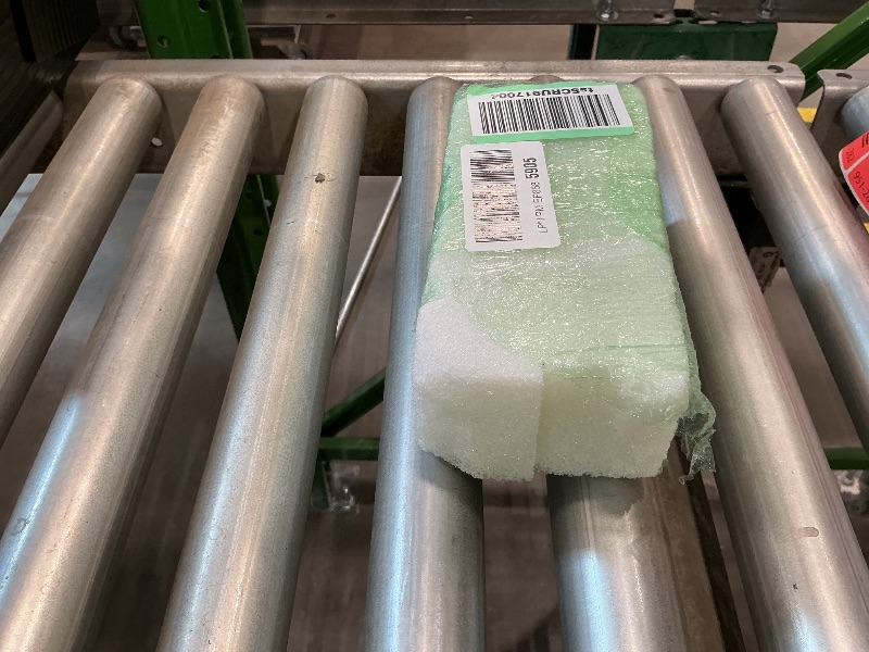 Photo 1 of *Minor Damaged - Check clerk notes*
FloraCraft CraftF?M Unassembled Cross 2.1 Inch x 17.6 Inch x 28.6 Inch with 2.8 Inch Face White