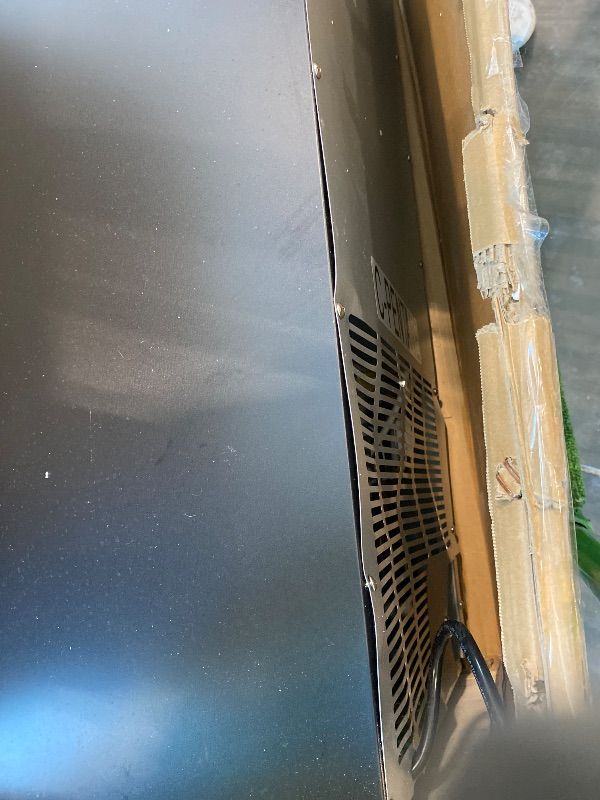 Photo 1 of *Minor Damage* EdgeStar IB250 15 Inch Wide 20 Lbs. Capacity Free Standing and Undercounter Ice Maker with 25 Lbs. Daily Ice Production - Stainless Steel