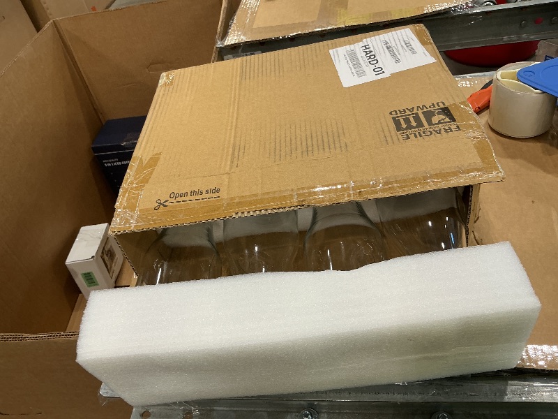 Photo 1 of *MISSING PARTS*
Glass Carafe with Bamboo Lid,35 Oz Beverage Dispensers Carafe,Mimosa Bar Supplies,Clear Glass Pitcher with Name Labels for Iced Tea,Coffee,Juice(Set of 4)