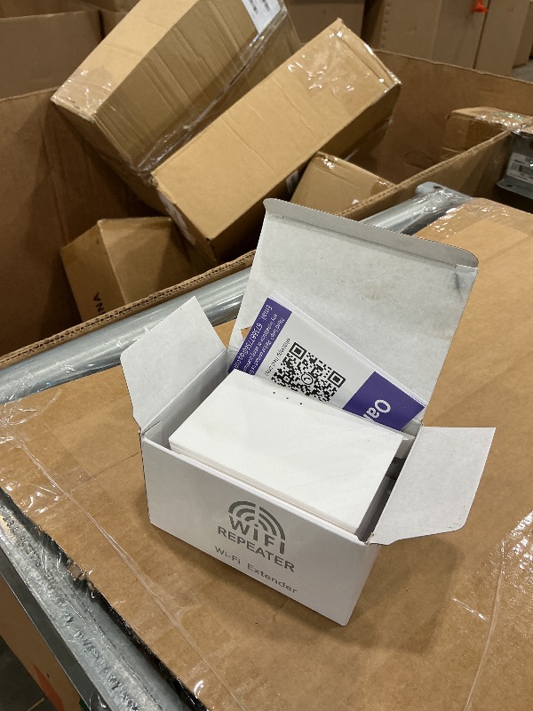 Photo 1 of *USED*
2025 WiFi Extender Signal Booster, WiFi Repeater Dual Band 5GHz/2.4GHz, 1200Mbps WiFi Booster with Ethernet Port Compatible for More Devices