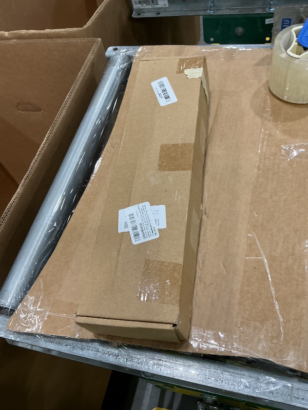 Photo 1 of ***MISSING PIECE*** Waipfaru 4Pcs Real Touch Hydrangea Artificial Flowers, Green & White Fake Hydrangea Flowers, 21" Lifelike Latex Faux Hydrangea Flowers for Wedding Bouquet Home Decor Centerpieces