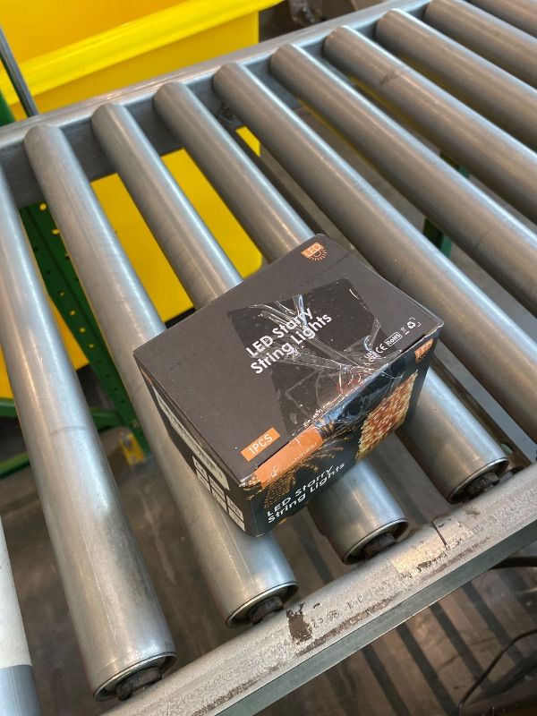 Photo 1 of *USED*
Moobibear Ultra Long LED String Lights 164ft 500 LEDs Copper Wire Lights, UL Listed Plug in Warm White Fairy Lights with ON/Off Switch for Bedroom Patio Wedding Party Valentines Day Decor