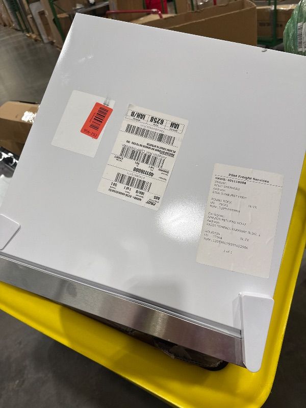 Photo 1 of *UNTESTED*
Whynter BR-091WS, 90 Can Capacity 2.1 cu. ft. Stainless Steel Beverage Refrigerator and cooler, Mini Fridge with Glass Door with lock