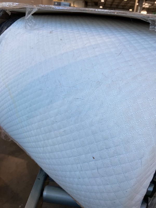 Photo 1 of *Minor Damaged - Check clerk notes*
Sweetcrispy Tri-fold Queen Size Mattress - 3 Inch Portable Bed Pad, Foldable Mat, Collapsible and Washable Cover with CertiPUR-US Certified, for Travel & Camping & Yoga, Memory Foam