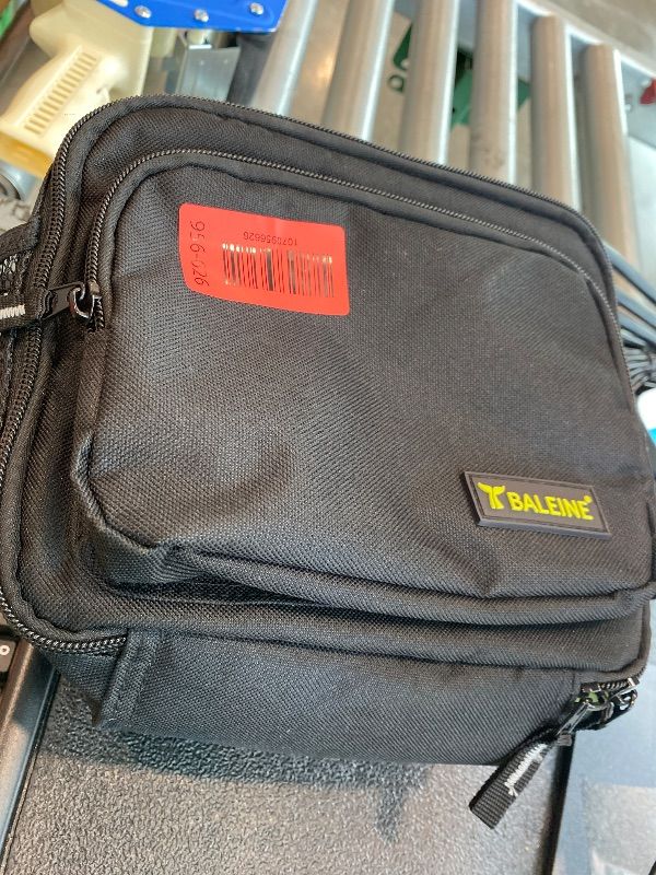 Photo 1 of *Minor Damage*
BALEINE Insulated Lunch Bag for Men Women, Leakproof Cooler Bag with Adjustable Shoulder Strap for Work Picnic, Lunch Box for Women Men (Small, Black)