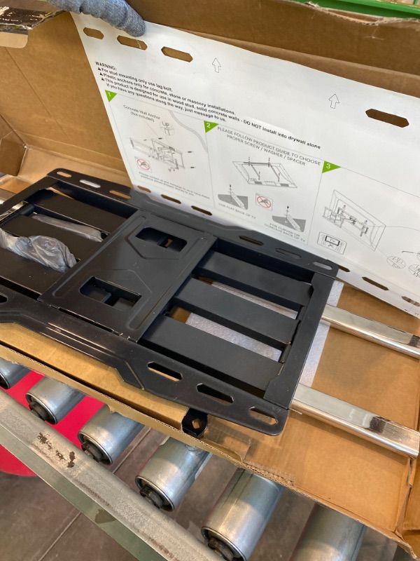 Photo 1 of *MISSING PARTS UNKNOWN*
USX STAR Weatherproof Outdoor TV Mount - Full Motion, 47-84 inch, Max 132lbs, VESA 600x400mm