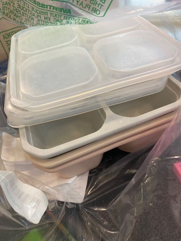 Photo 1 of *MINOR DAMAGE - USED*
Emptycolor 3 Pack Silicone Snack Containers with Lids 4 Compartment Bento Lunch Box for Adults, Reusable Divided Food Storage for Daycare, Travel, Work, BPA Free, Microwave Safe