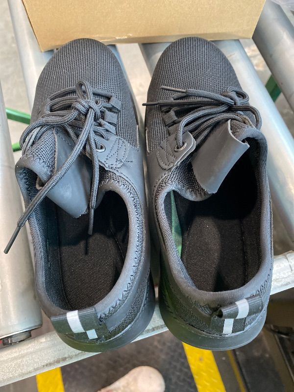 Photo 1 of **MINOR DAMAGE - USED**
ulogu Steel Toe Shoes for Men Women Puncture Proof Non Slip Waterproof Work Safety Sneakers Comfortable Construction Black Size 9 Mens