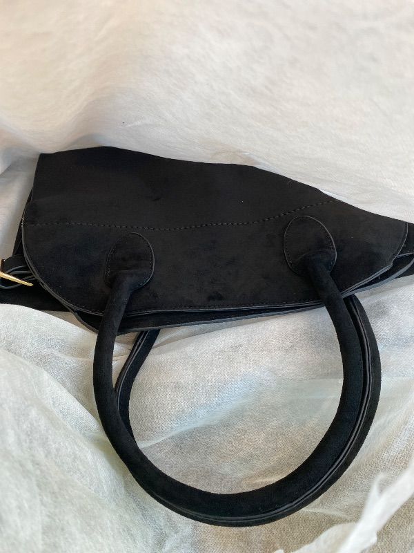 Photo 1 of *MINOR DAMAGE - USED*
Suede Large Tote Bag for Women Retro Suede Purses Crossbody Bag Trendy Handbag Work Bag 2025