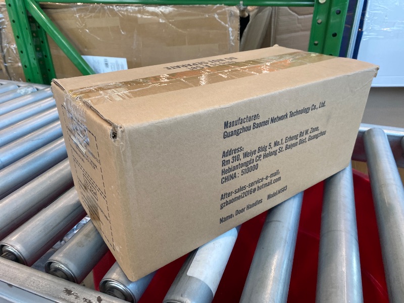 Photo 1 of *USED*
Estmoon 5 Pack Matte Black Door Handles Interior Door Knobs, Home Improvement Keyless Privacy Door Lock, Heavy Duty Zinc Alloy 2.07 lb Door Leverset for Bedrooms Bathrooms