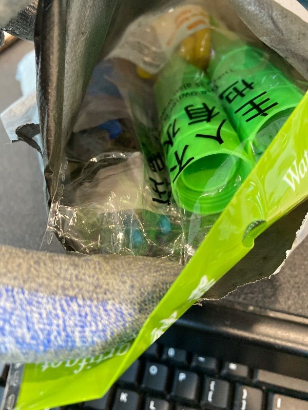 Photo 1 of *MISSING PARTS UNKNOWN*
20 Pack Self Watering Spikes for Plant,Indoor & Outdoor Automatic Plants Waterer,Plug-in Device with Adjustable Valve Switch, Self Watering Planter Insert (10 Blue+10 Green)