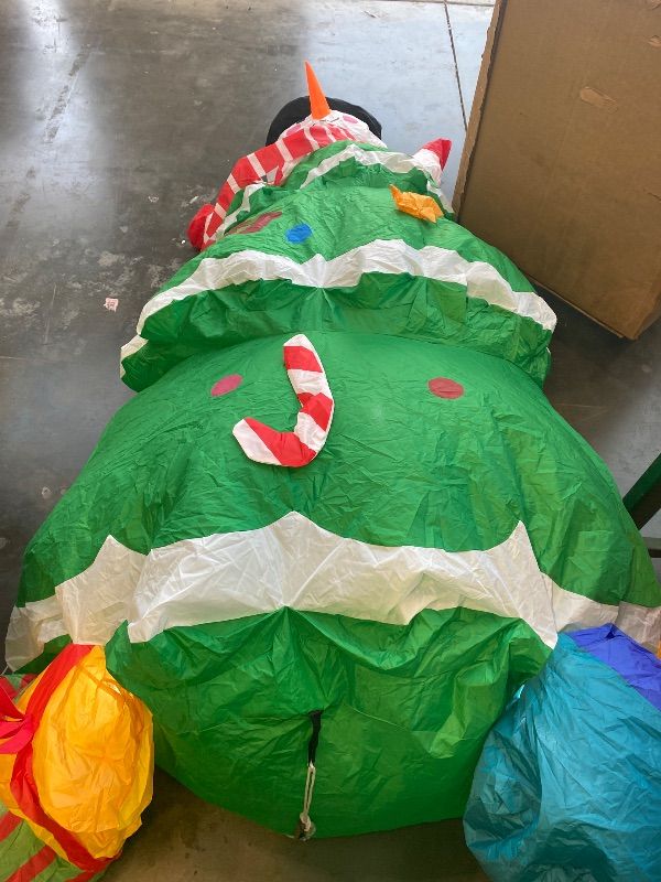 Photo 1 of *MINOR DAMAGE - USED*
Vertintong 7 ft Inflatable Christmas Tree, LED Light up Xmas Tree Blow up Christmas Snowman Outdoor Decorations for Xmas Yard Garden Lawn Holiday Party