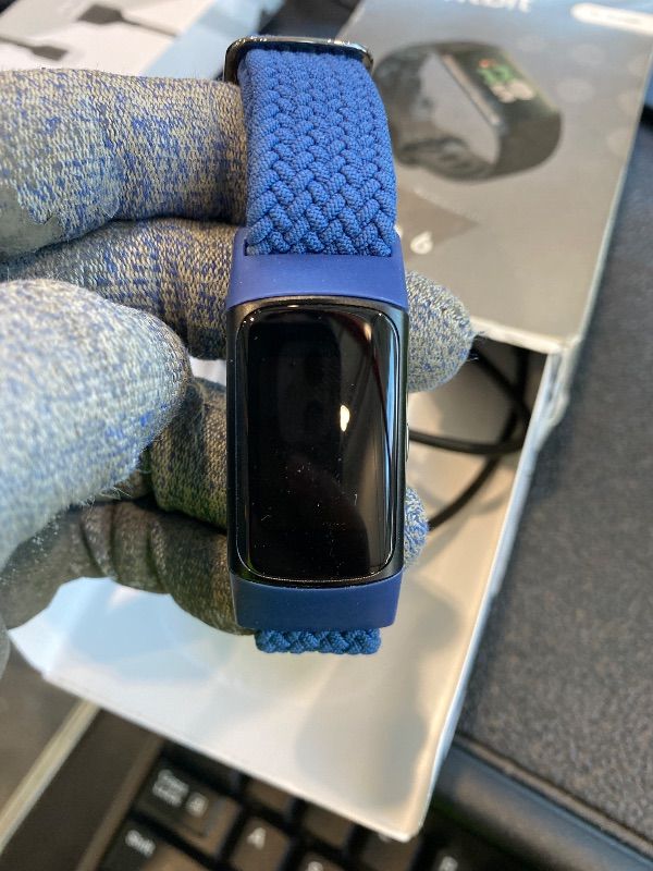 Photo 1 of *See Clerk Notes*
Fitbit Charge 6 Fitness Tracker with Google apps, Heart Rate on Exercise Equipment, 6-Months Premium Membership Included, GPS, Health Tools and More, Obsidian/Black, One Size (S & L Bands Included)