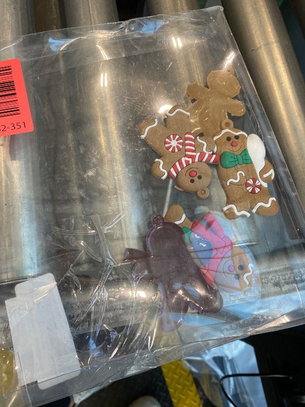 Photo 1 of *Missing Parts*
24pcs Gingerbread Man Ornaments for Christmas Tree, Assorted Gingerbread Figurines Ornaments, Christmas Tree Hanging Decorations, 3 Inch Tall