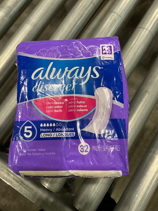 Photo 1 of ***SEE CLERK COMMENTS*** Always Discreet Incontinence Pads for Women, Heavy Absorbency, Long Length, 39 Count