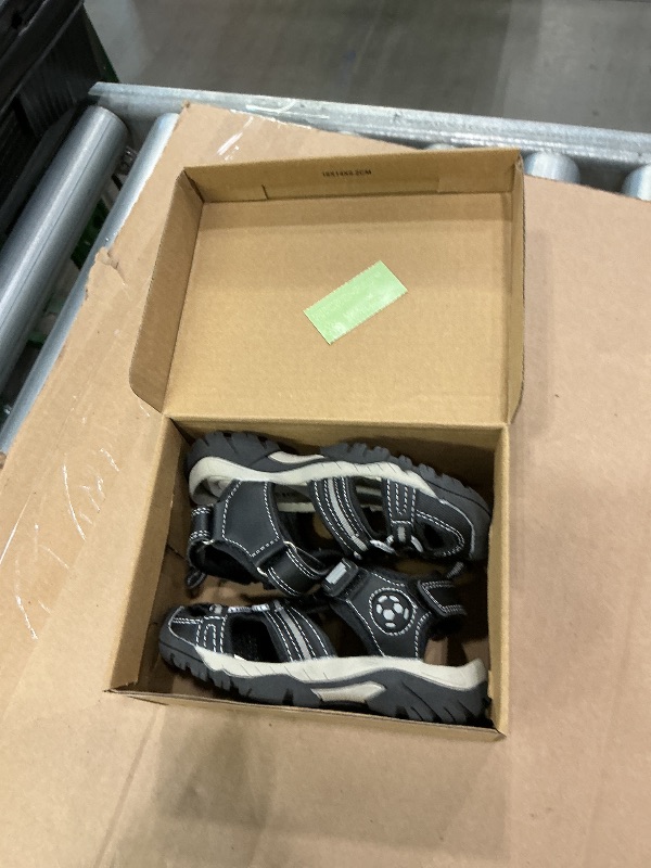 Photo 1 of *USED*
TZJS Girls Boys Sandals Kids Closed Toe Outdoor Hiking Sandal Lightweight Athletic Adjustable Straps Summer Shoes for Toddler/Little Kid(Black,6.5)